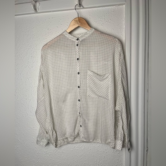 Urban Outfitters Tops - Urban Outfitters / BDG White flowy checkered button up shirt - small